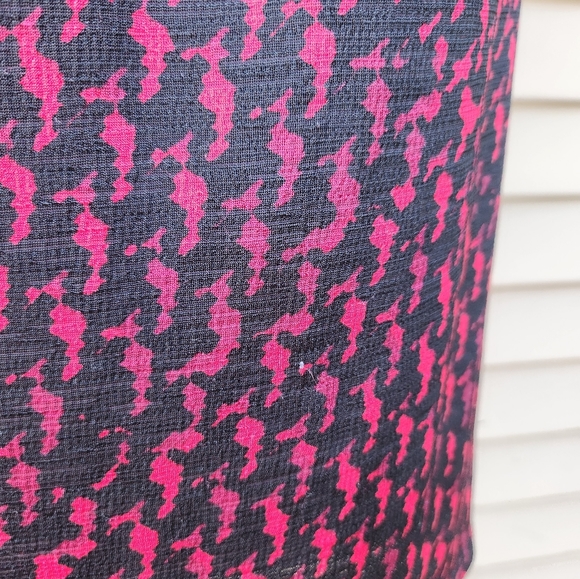 Worthington Shell Blouse Red Black Print Mockneck Bow Detail Sleeveless - Picture 5 of 13